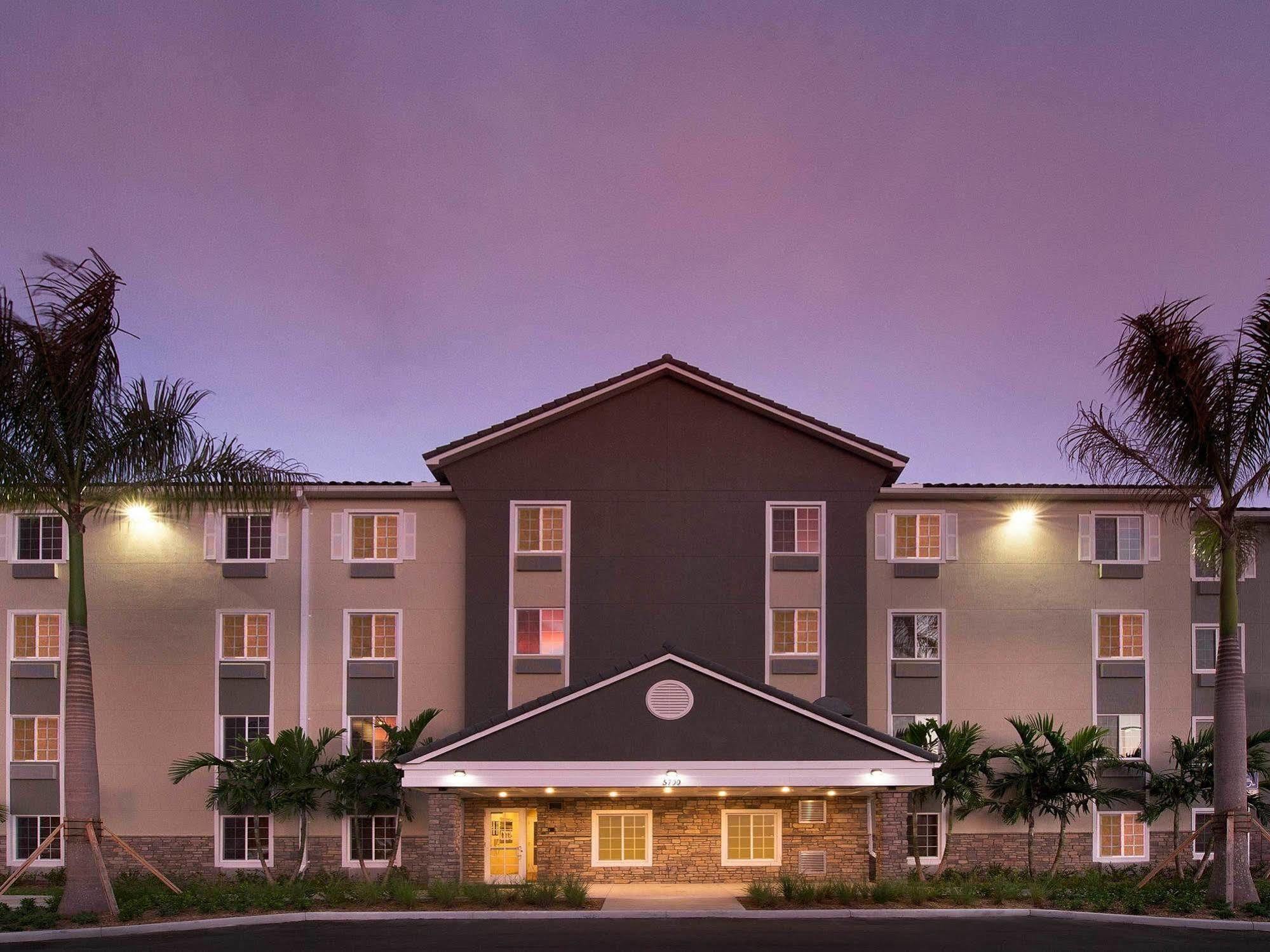 Extended Stay America Select Suites - Fort Lauderdale - Airport - West Davie Εξωτερικό φωτογραφία