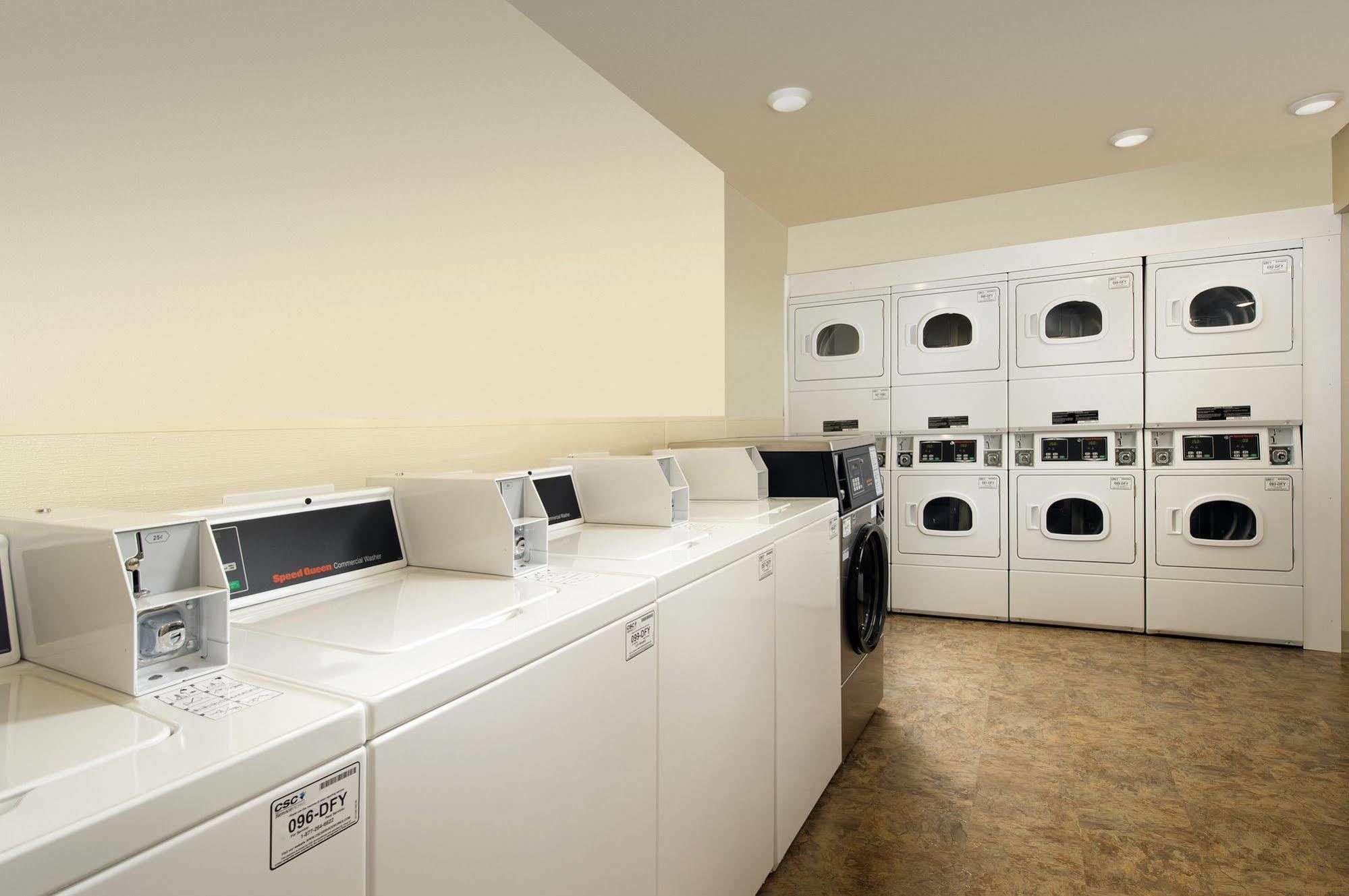 Extended Stay America Select Suites - Fort Lauderdale - Airport - West Davie Εξωτερικό φωτογραφία